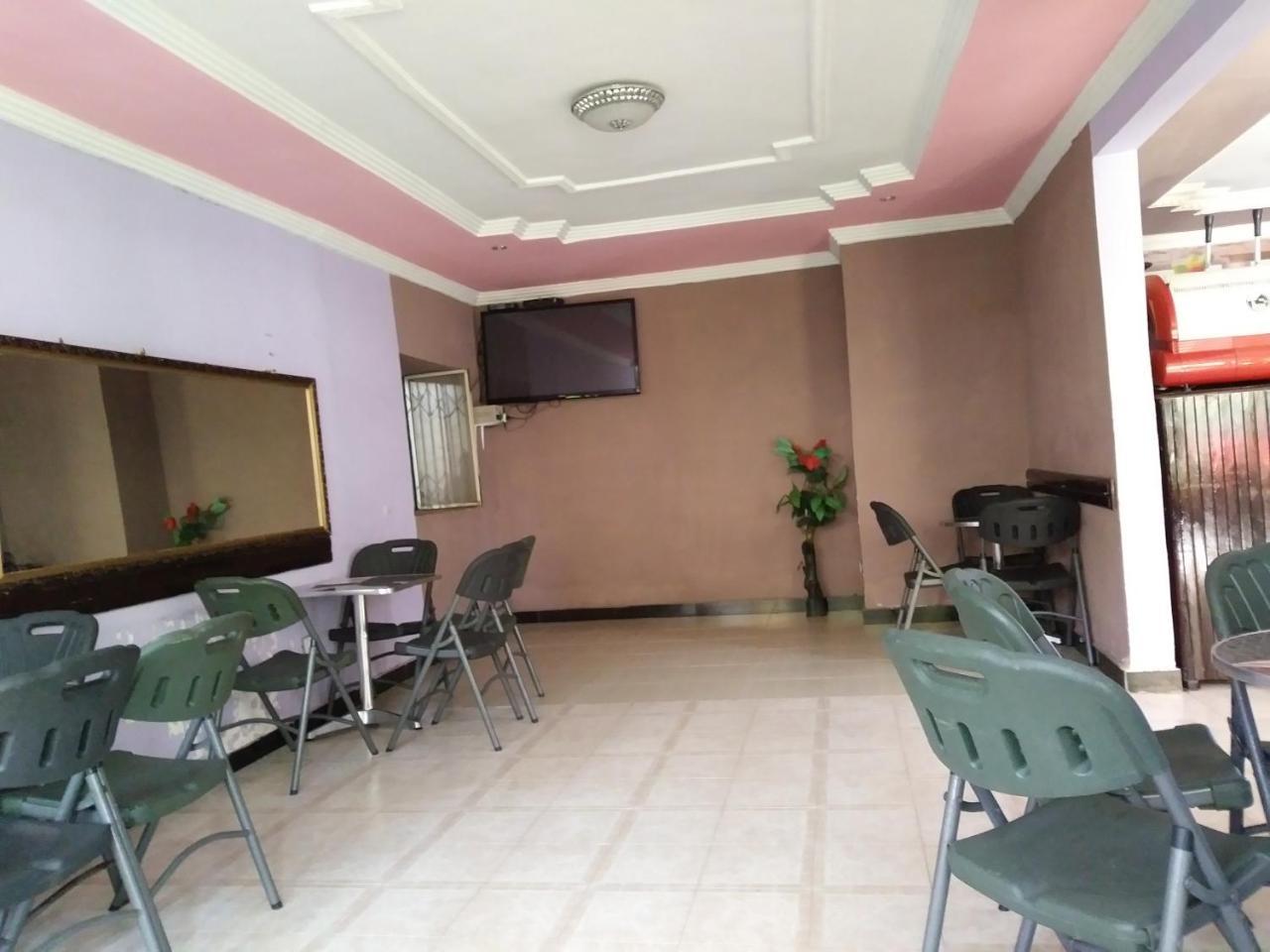 Caron Pension Bahir Dar Exterior photo