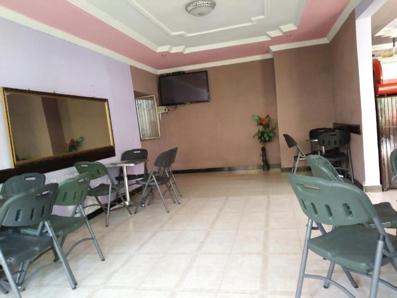 Caron Pension Bahir Dar Exterior photo